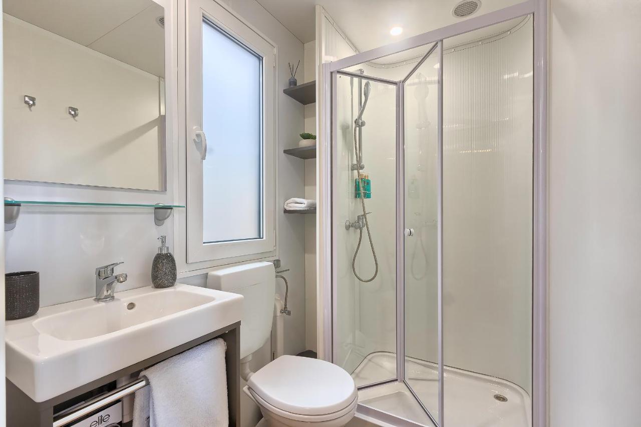 Total Escape Mobile Home Nera Camp Porton Biondi Rovinj Eksteriør bilde