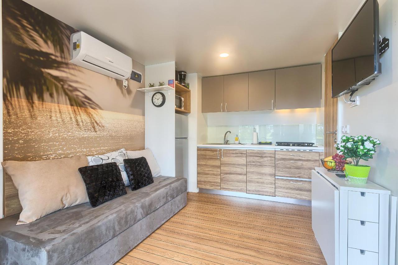 Total Escape Mobile Home Nera Camp Porton Biondi Rovinj Eksteriør bilde